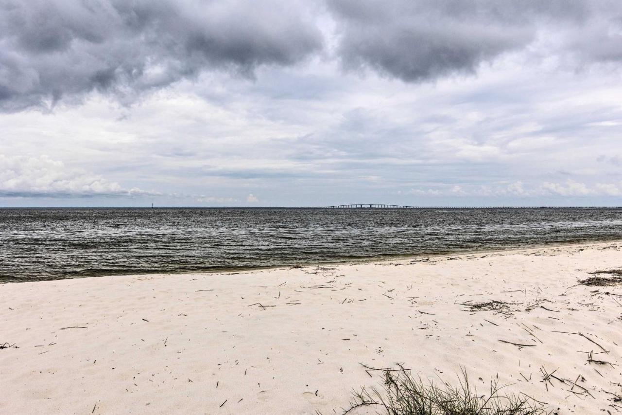 Waterfront Dauphin Island Home With Deck And Boat Dock Экстерьер фото