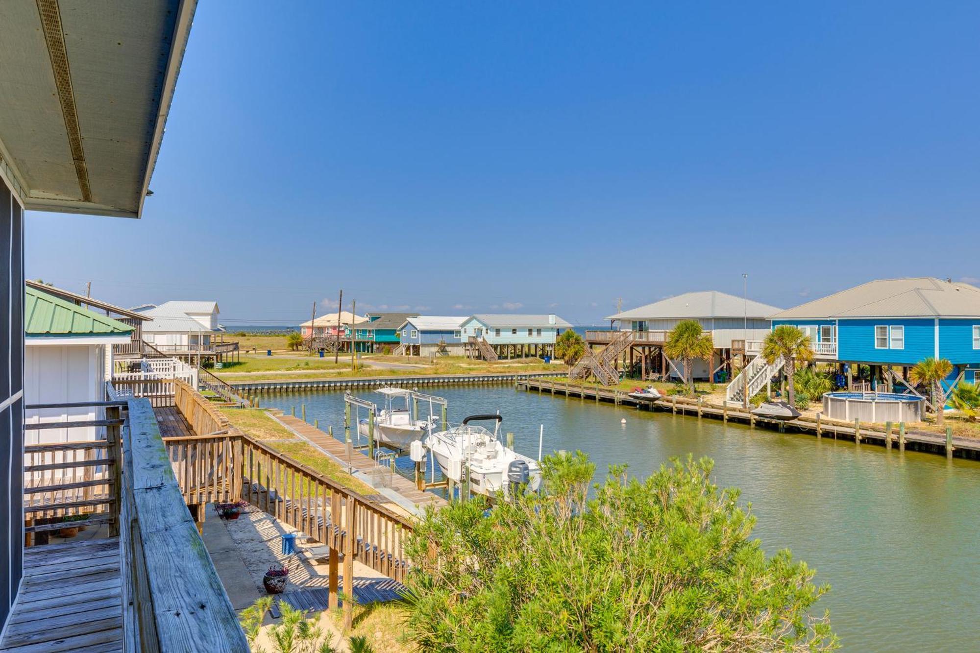 Waterfront Dauphin Island Home With Deck And Boat Dock Экстерьер фото